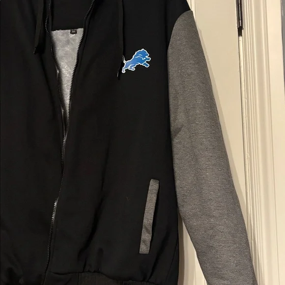 Lions faux fur lined zip up - Picture 4 of 6